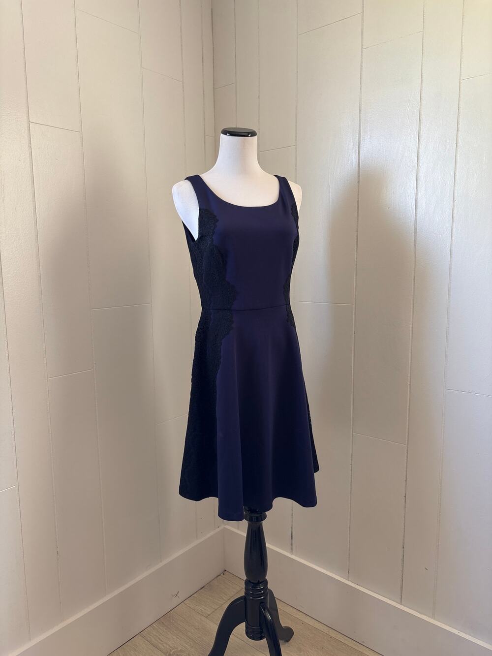 Jessica Simpson Navy Blue Dress W/Black Lace Appliqué, Size 2